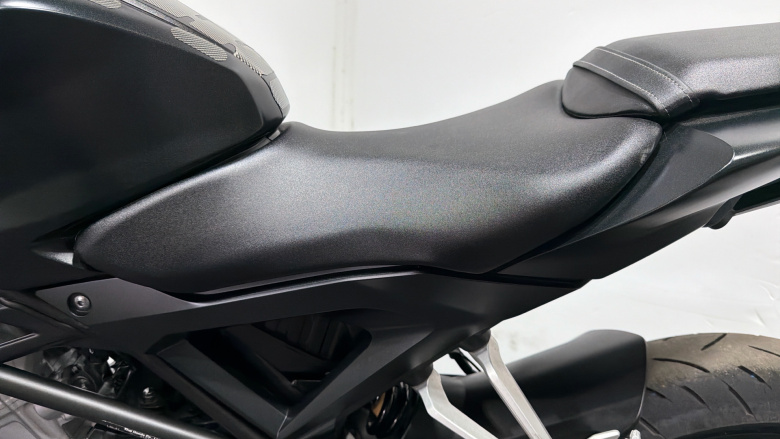 (23MY) Honda CB125R